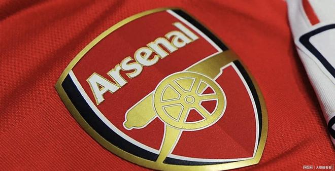 阿里纳斯：东契奇无需变得攻防兼备，库里也不是防守悍将