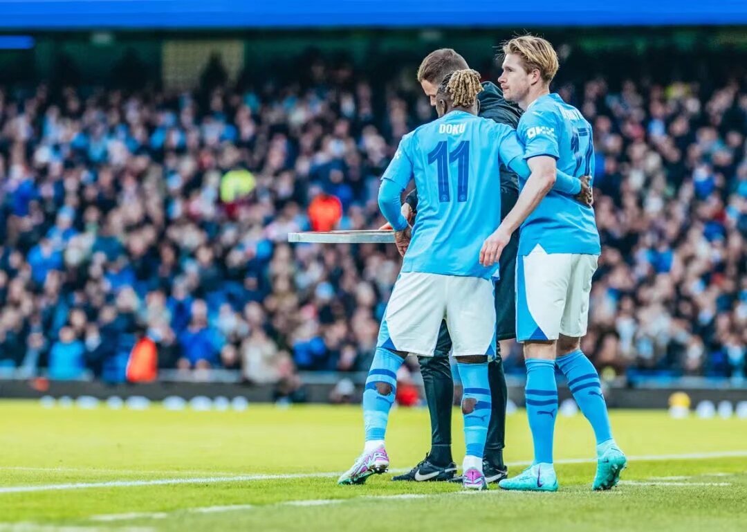 英媒：伊劳拉想让塞门约出战枪手和热刺，但球员想直接加盟曼城