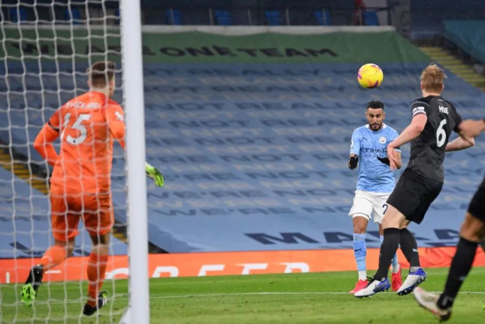 逐渐热闹，老鹰特雷杨或将近期离队，马刺无意火箭雷霆加入战团