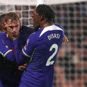 湖人完败！东契奇38+16犯两错，文班16+14榜眼拉胯，勇士旧将全队第二