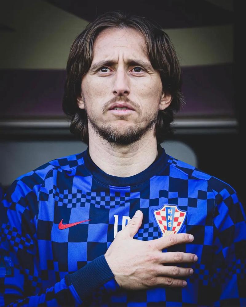 [中超]山东泰山连续进攻 卡扎伊什维利打空门得手