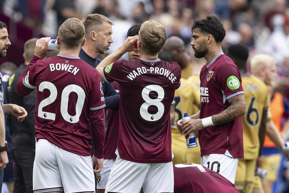 陪玩一小时800一天最少5小时！山鸡感慨：打职业真没陪玩赚的多