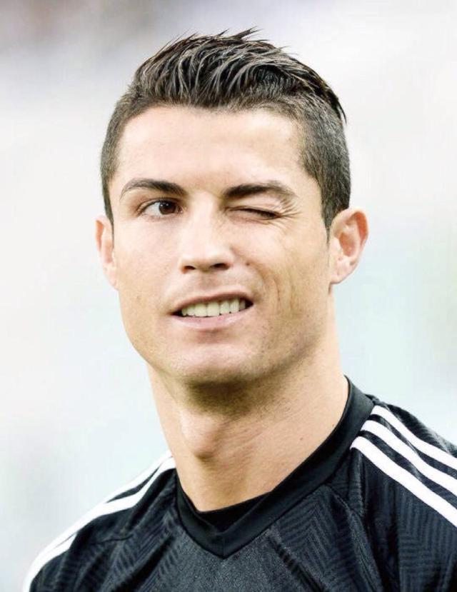 赵继伟最懂杨鸣！CBA表扬+登上辽视春晚