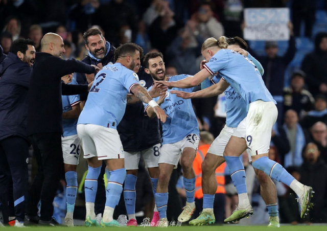 [NBA]夏普妙传 阿夫迪亚三分压哨命中